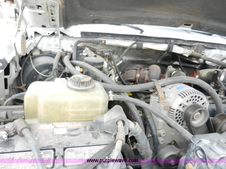 image for item A3965 1995 Ford F450 XL Super Duty flatbed pickup truck