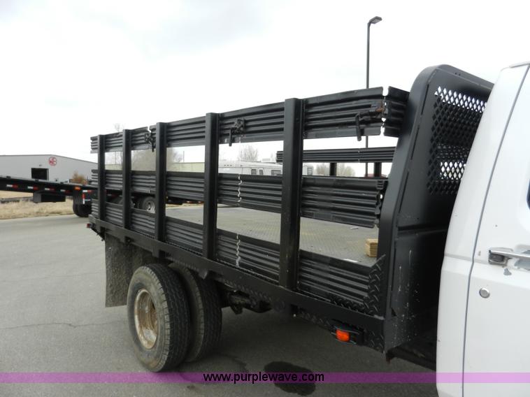 image for item A3965 1995 Ford F450 XL Super Duty flatbed pickup truck