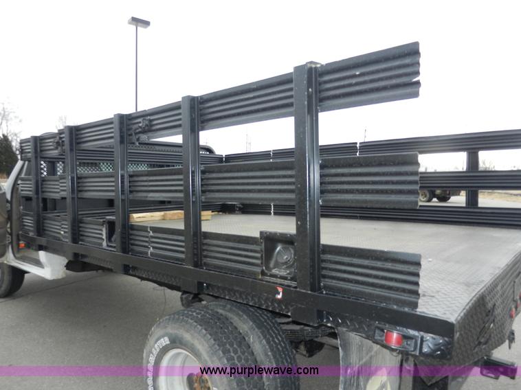 image for item A3965 1995 Ford F450 XL Super Duty flatbed pickup truck