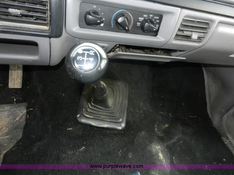 image for item A3966 1997 Ford F350 XLT flatbed pickup truck