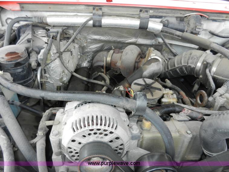 image for item A3966 1997 Ford F350 XLT flatbed pickup truck