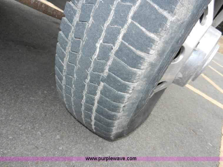 image for item A3966 1997 Ford F350 XLT flatbed pickup truck