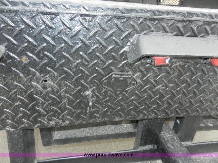 image for item A3966 1997 Ford F350 XLT flatbed pickup truck