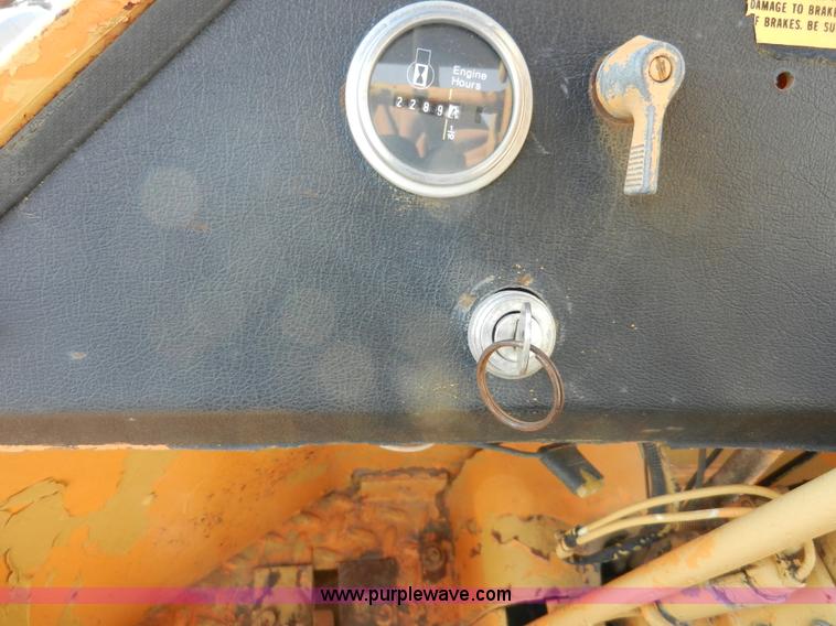 image for item A3967 1971 Allis Chalmers 545H Shell loader