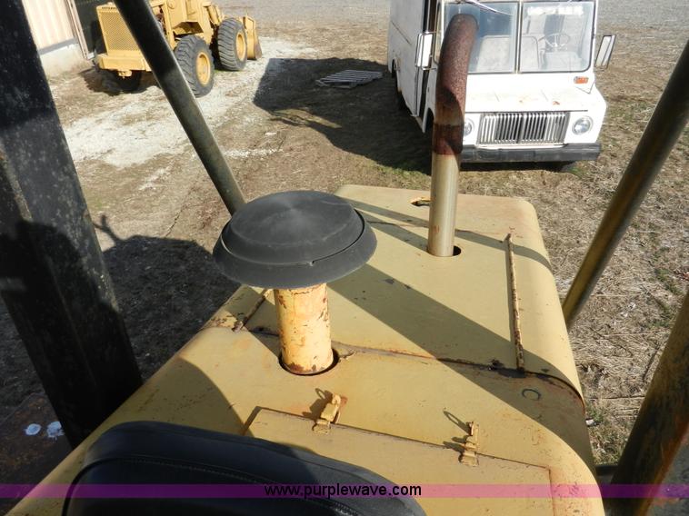 image for item A3967 1971 Allis Chalmers 545H Shell loader