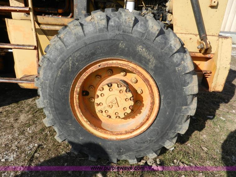 image for item A3967 1971 Allis Chalmers 545H Shell loader