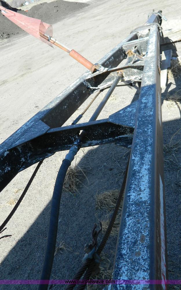 image for item B3760 1988 Fruehauf triple axle