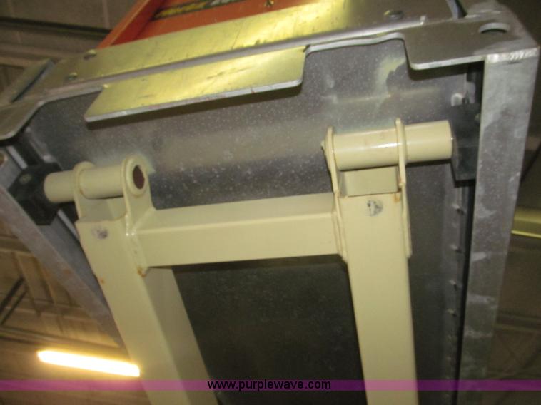 image for item B5383 2007 JLG 1930ES electric scissor lift