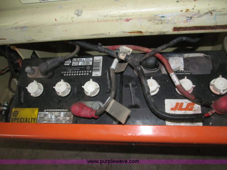 image for item B5383 2007 JLG 1930ES electric scissor lift