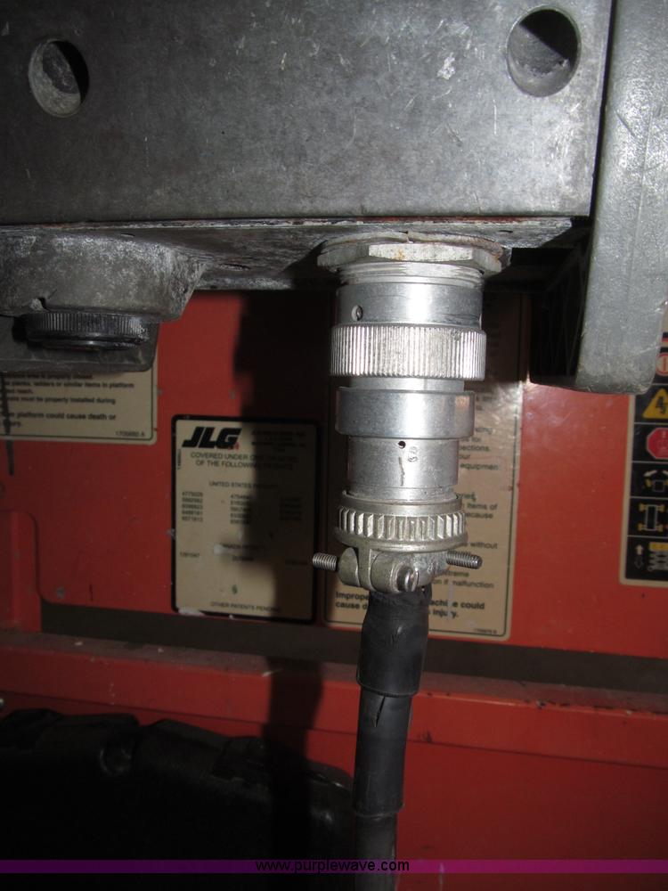 image for item B5383 2007 JLG 1930ES electric scissor lift