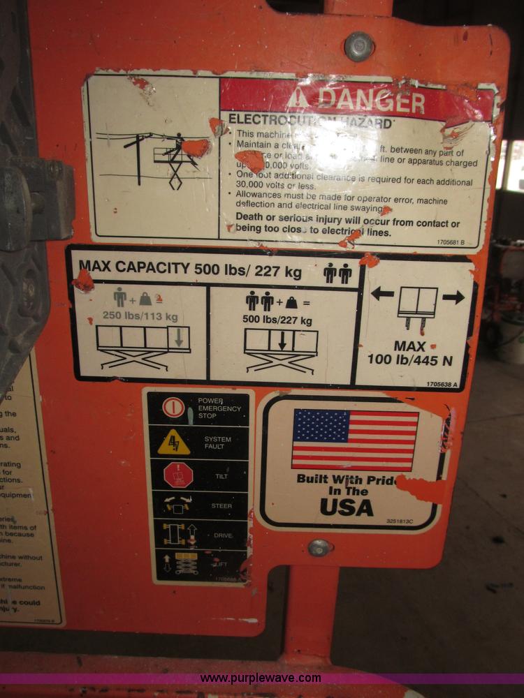 image for item B5383 2007 JLG 1930ES electric scissor lift