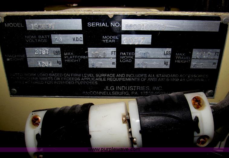 image for item B5383 2007 JLG 1930ES electric scissor lift