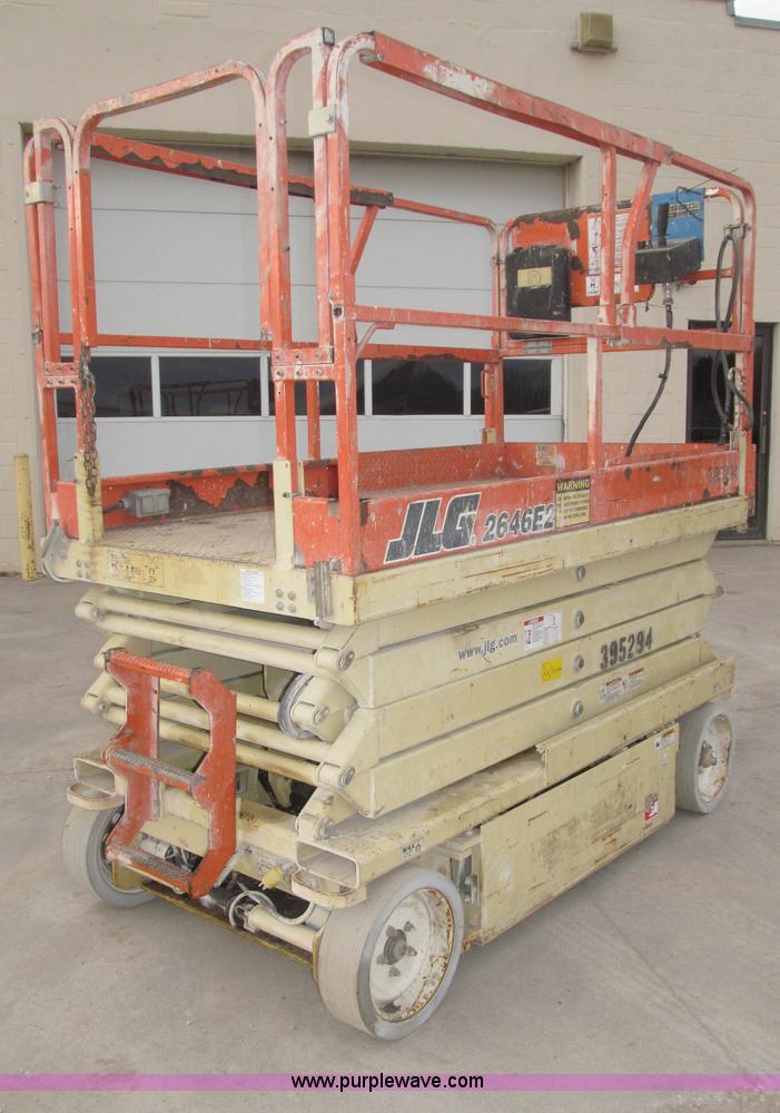 image for item B5384 2002 JLG 2646E2 electric scissor lift