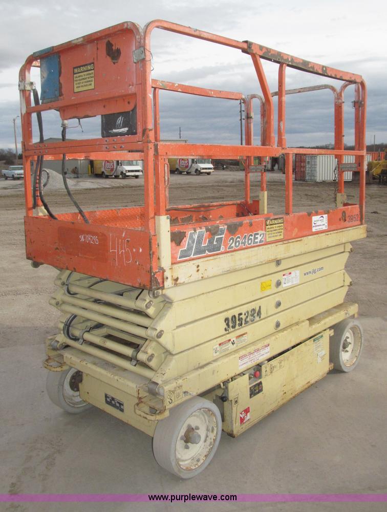 image for item B5384 2002 JLG 2646E2 electric scissor lift