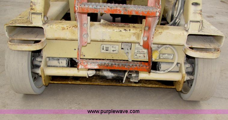 image for item B5384 2002 JLG 2646E2 electric scissor lift