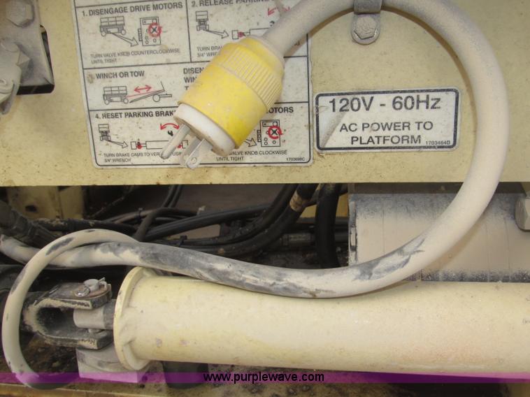 image for item B5384 2002 JLG 2646E2 electric scissor lift