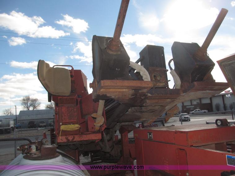 image for item B5390 Ditch Witch JT2321 horizontal directional drill