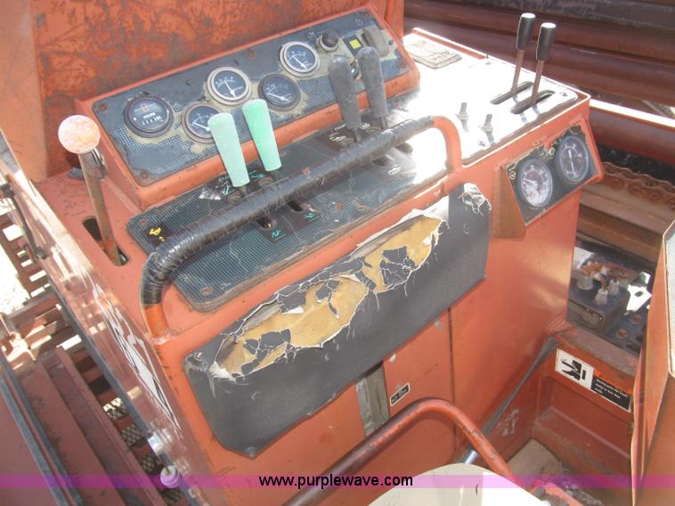 image for item B5390 Ditch Witch JT2321 horizontal directional drill