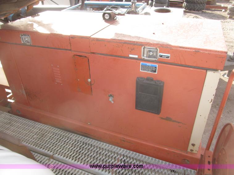 image for item B5390 Ditch Witch JT2321 horizontal directional drill