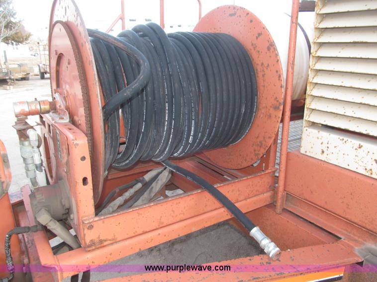 image for item B5390 Ditch Witch JT2321 horizontal directional drill