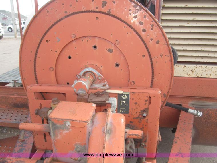 image for item B5390 Ditch Witch JT2321 horizontal directional drill