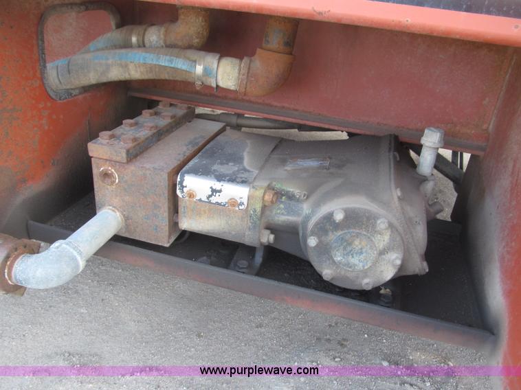 image for item B5390 Ditch Witch JT2321 horizontal directional drill