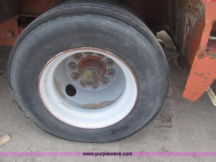 image for item B5390 Ditch Witch JT2321 horizontal directional drill