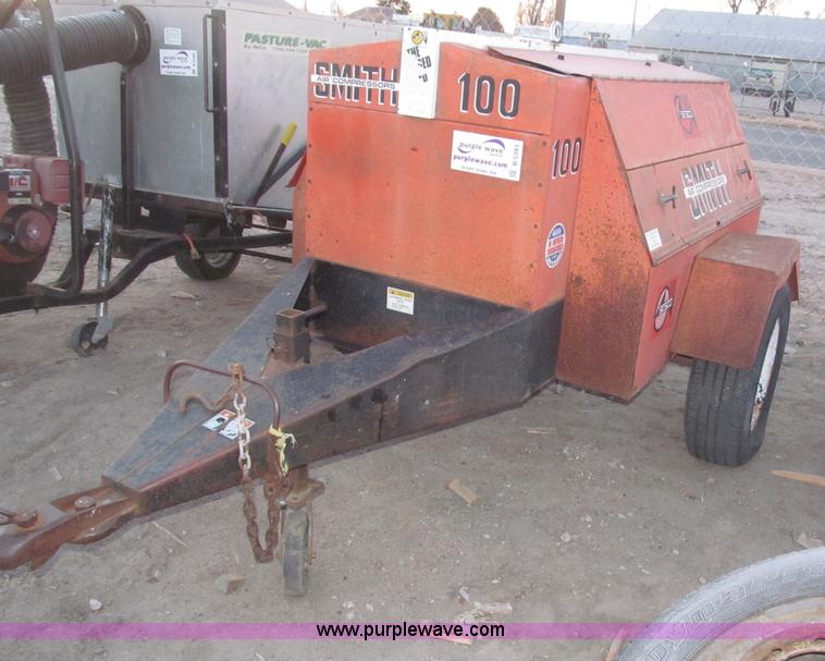 image for item B5393 1994 Smith 100GP towable air compressor