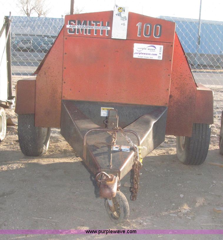 image for item B5393 1994 Smith 100GP towable air compressor