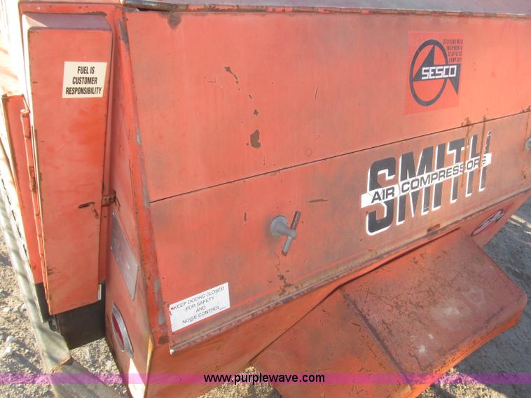 image for item B5393 1994 Smith 100GP towable air compressor