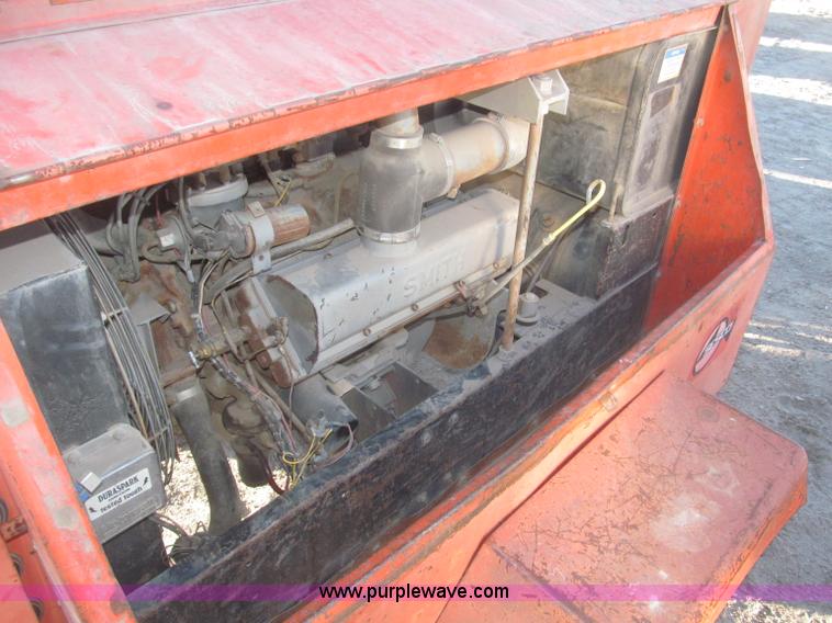 image for item B5393 1994 Smith 100GP towable air compressor