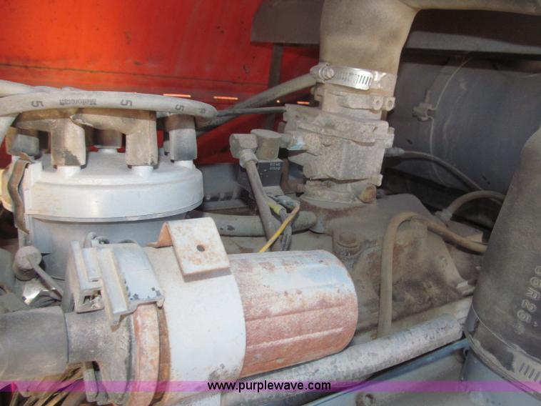 image for item B5393 1994 Smith 100GP towable air compressor