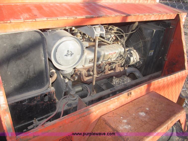 image for item B5393 1994 Smith 100GP towable air compressor