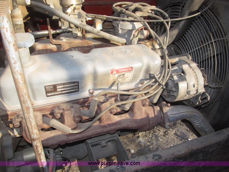 image for item B5393 1994 Smith 100GP towable air compressor