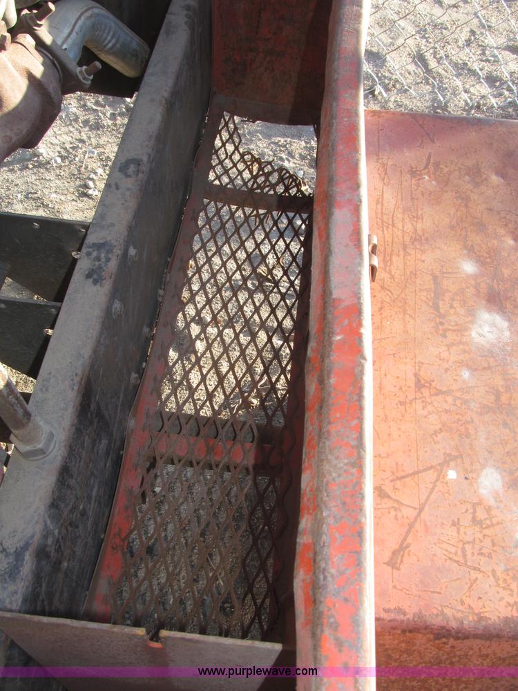 image for item B5393 1994 Smith 100GP towable air compressor