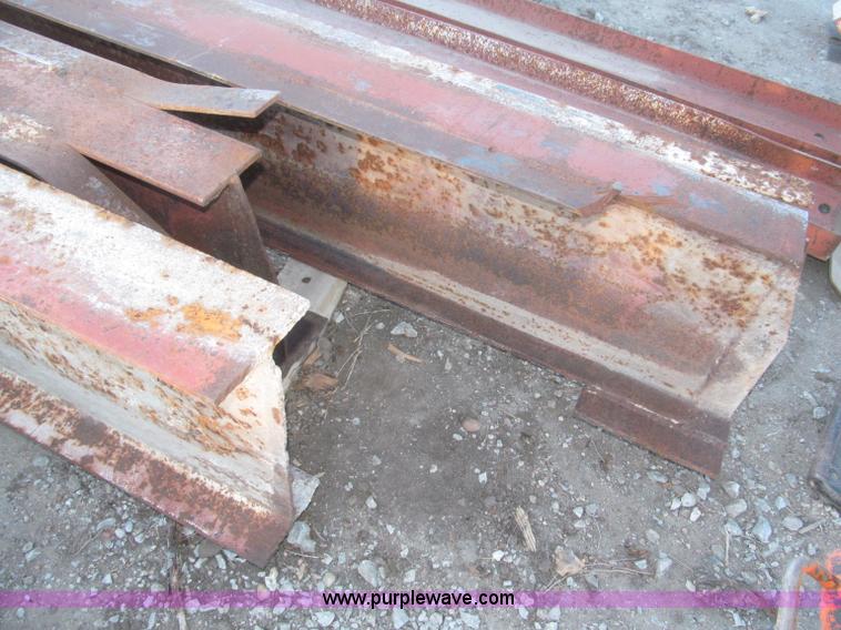 image for item B5394 (17) assorted I beams and C channels