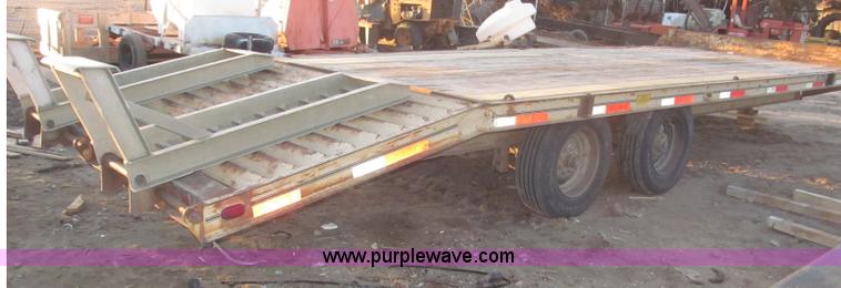 image for item B5395 1989 Redi Haul 25' tandem axle tag trailer