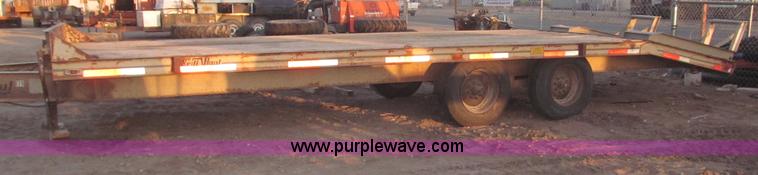 image for item B5395 1989 Redi Haul 25' tandem axle tag trailer