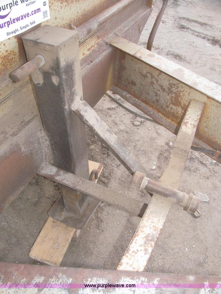 image for item B5395 1989 Redi Haul 25' tandem axle tag trailer