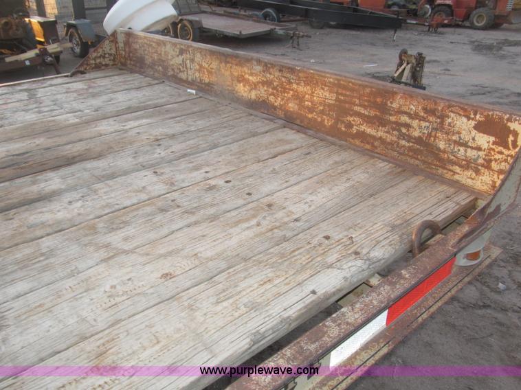 image for item B5395 1989 Redi Haul 25' tandem axle tag trailer