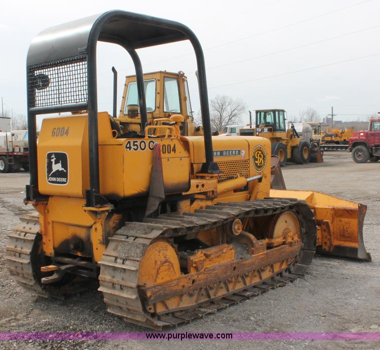 image for item E2575 1977 John Deere 450C dozer