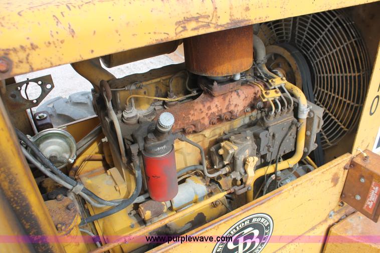 image for item E2577 1973 Caterpillar 930 wheel loader