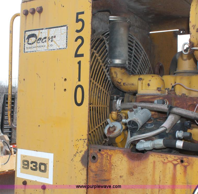 image for item E2577 1973 Caterpillar 930 wheel loader