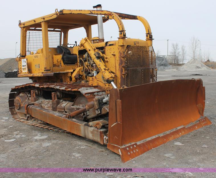 image for item E2579 1973 Caterpillar D7F dozer