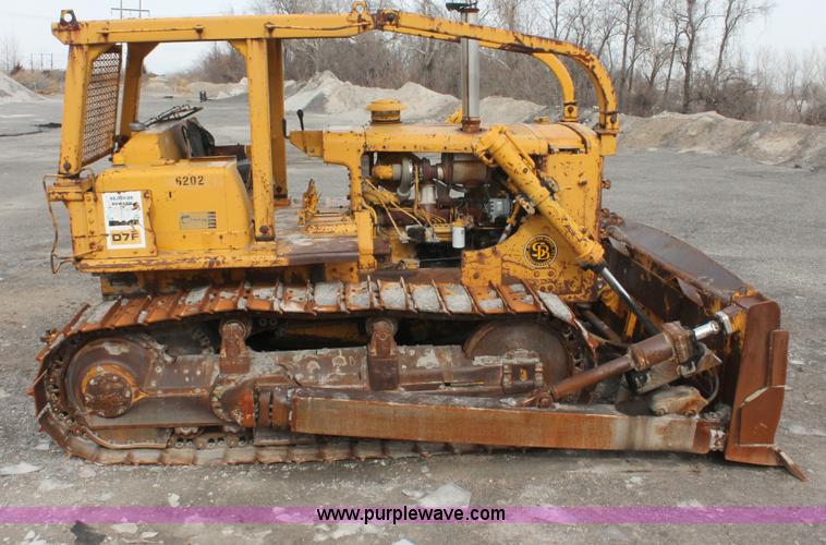 image for item E2579 1973 Caterpillar D7F dozer