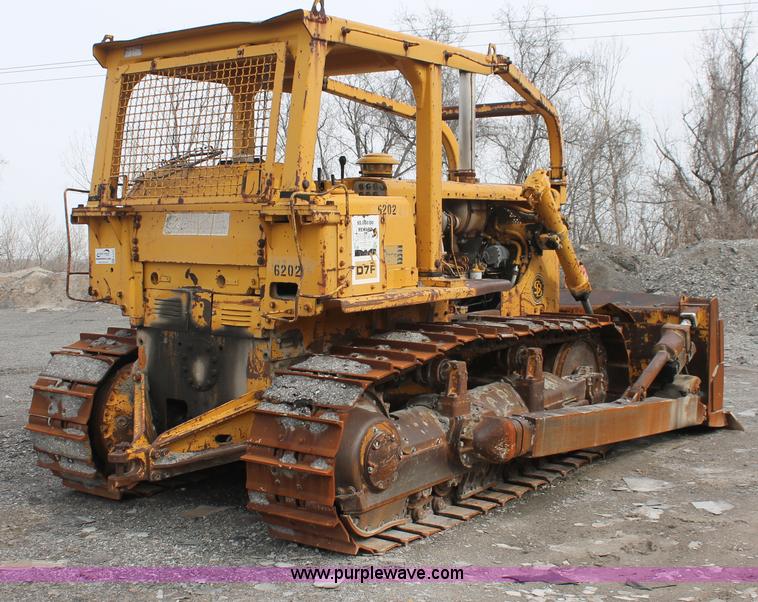 image for item E2579 1973 Caterpillar D7F dozer