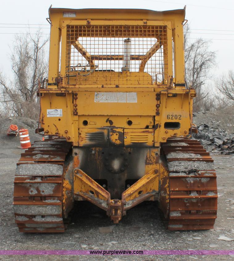 image for item E2579 1973 Caterpillar D7F dozer