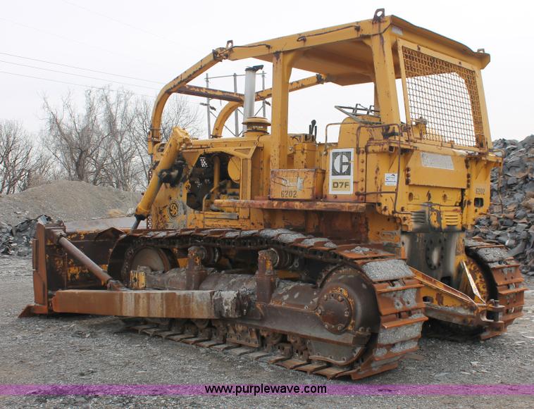 image for item E2579 1973 Caterpillar D7F dozer