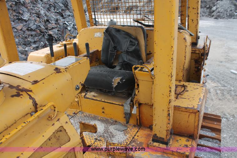 image for item E2579 1973 Caterpillar D7F dozer