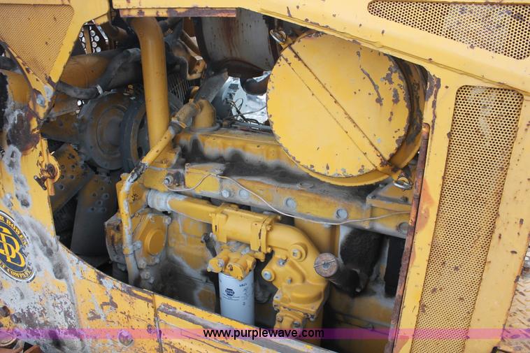 image for item E2579 1973 Caterpillar D7F dozer